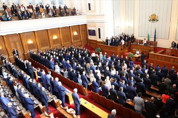 bolqaristan-prezidenti-parlamenti-buraxdi